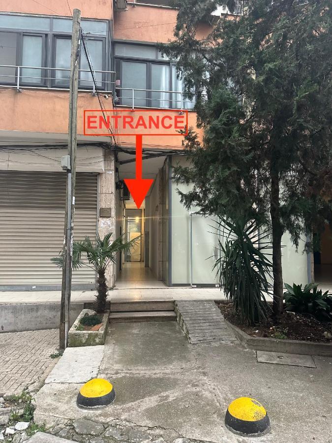 Amos City Center Apartment Tirana Kültér fotó